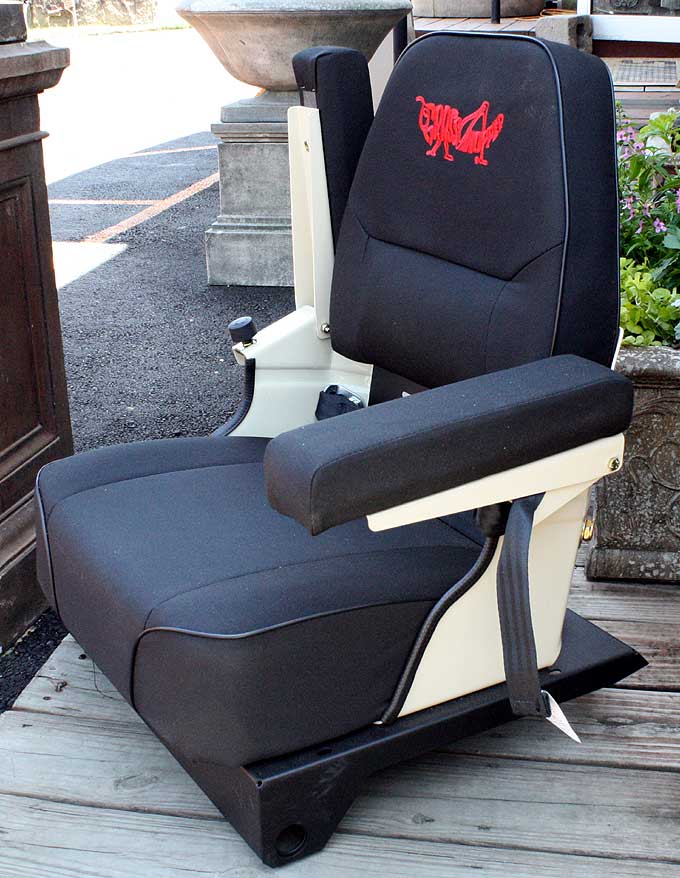 GRASSHOPPER® CORDURA® 100/200 V-Series Seat Frame Update